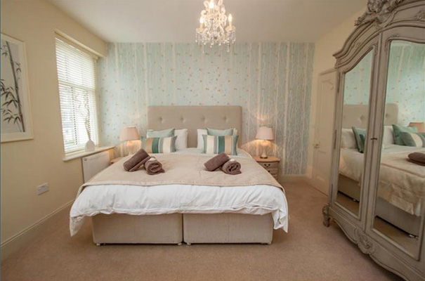 Oak House – Heart of the Lakes